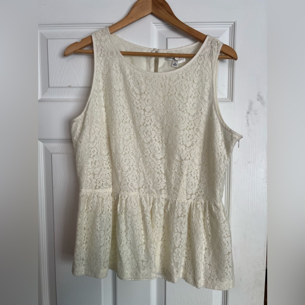 Banana republic white lace peplum top